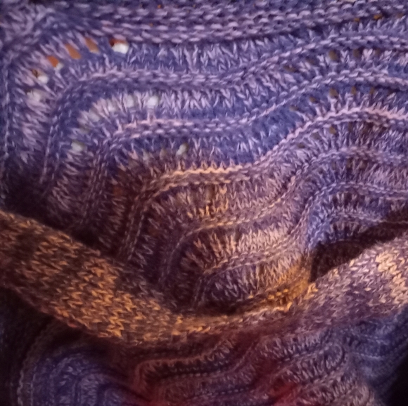 Catalonia Mermaids Tail Sherpa Purple Super Soft Warm Comfy Fleece-Lined Blanket - Picture 2 of 10